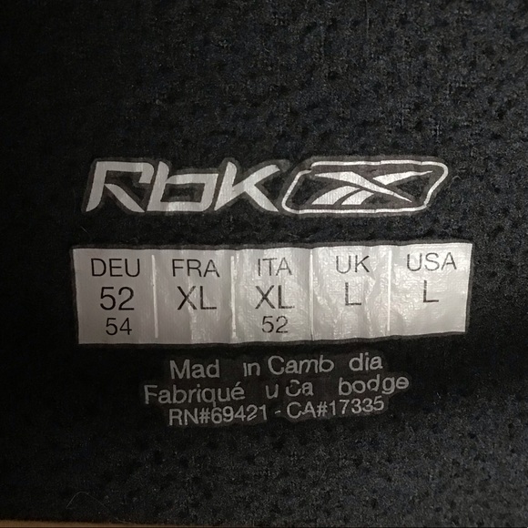 Reebok Pullover - Picture 4 of 4